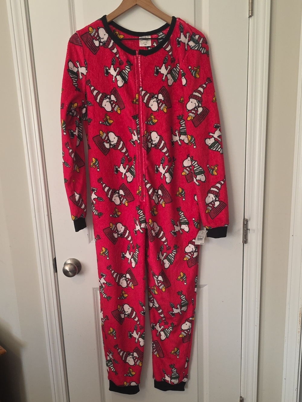 Peanuts Christmas  Adult Sleeper  Size XS
